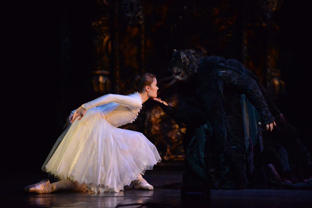 Beauty and the Beast at The Lowry, Salford. Design, Philip Prowse; lighting design, Mark Jonathan. Photo: Birmingham Royal Ballet