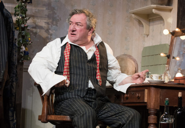 Review: The Dresser at Theatre Royal Brighton