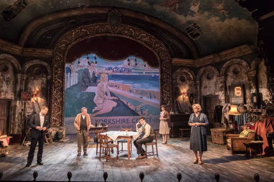 Review: The Entertainer at the Garrick Theatre